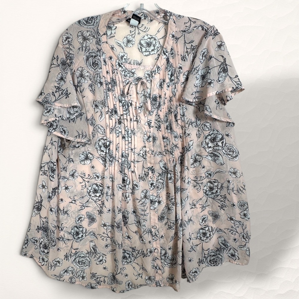 Torrid Short Sleeve Womens 2XL Pink Cottagecore Floral Pintuck Pleated Top